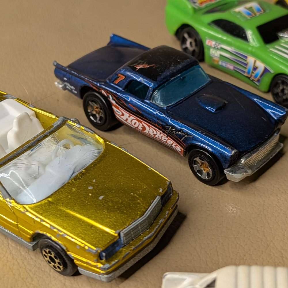 Assorted Die-Cast Toy Cars Set - Matchbox, Maisto, Hot Wheels - Picture 7 of 11